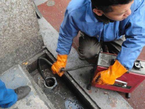 黄竹镇疏通下水道