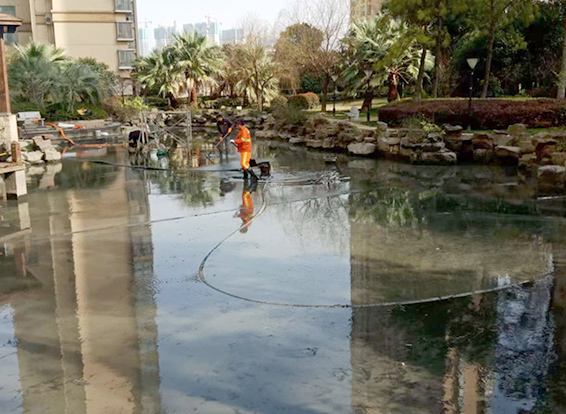 黄竹镇景观池淤泥清理
